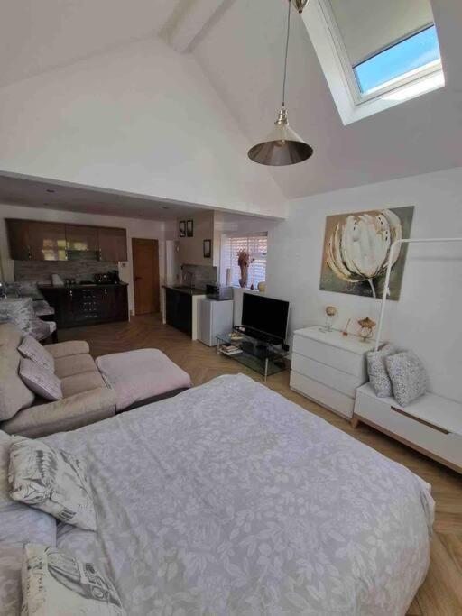 Lovely Studio Annex In Lilliput Poole Dış mekan fotoğraf